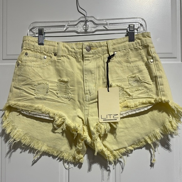 Lintz Cutoff distressed/destroyed/fringe yellow jean shorts,zip front,5 pocket - Picture 1 of 8